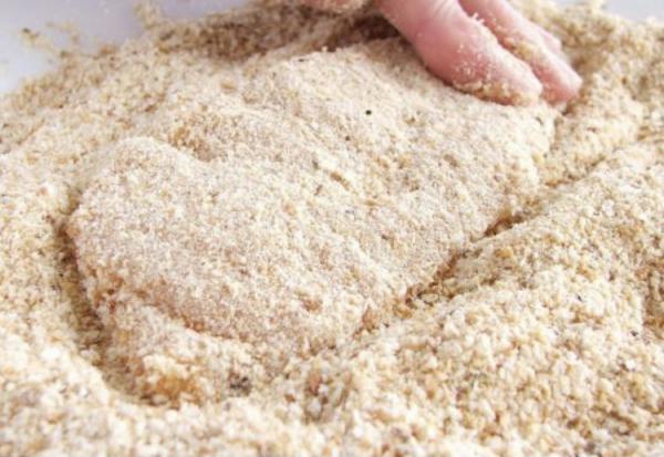 بازار خرید آرد سوخاری مخصوص شنیسل