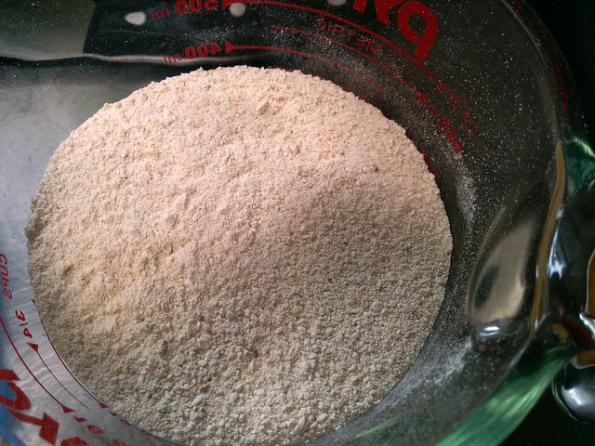 همه چیز درباره آرد سوخاری خام
